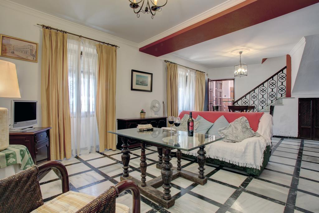 Holiday House Abul Beka Ронда Стая снимка