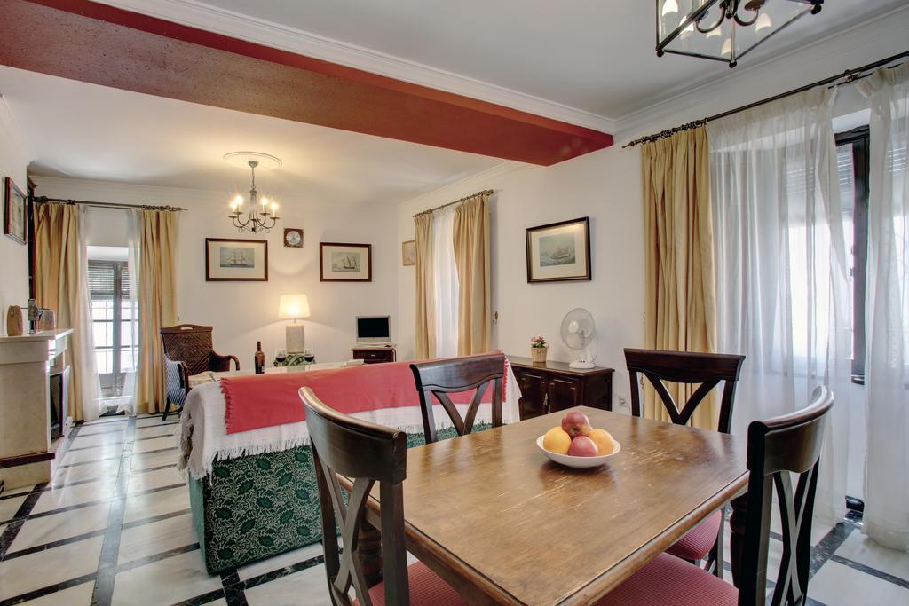 Holiday House Abul Beka Ронда Стая снимка